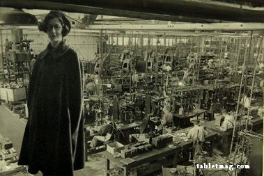Gambar: Weil di dalam sebuah pabrik